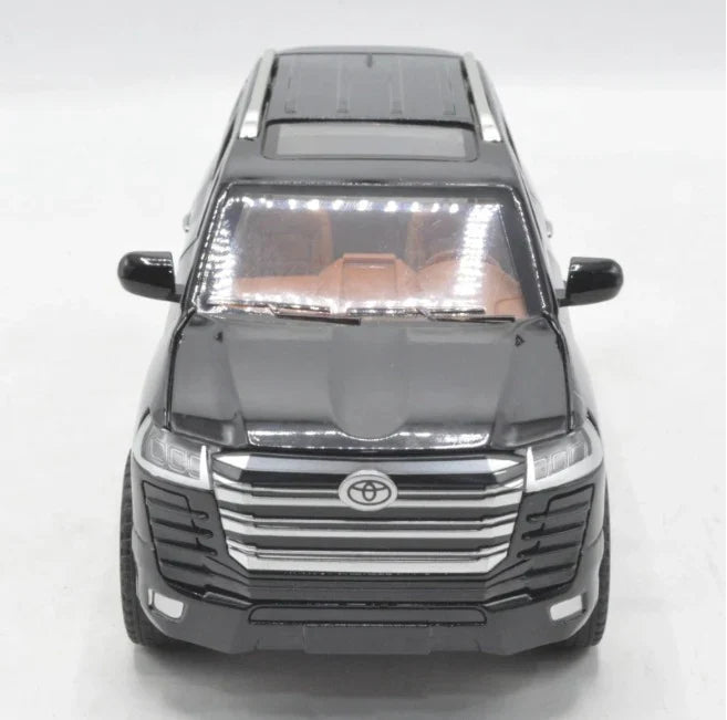 1:24 Toyota landcruser V8